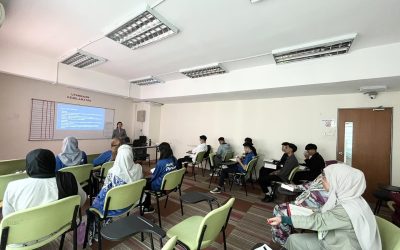 Amalan penilaian pensyarah oleh pihak pengurusan Kolej Perdana untuk mengekalkan kualiti proses pengajaran dan pembelajaran